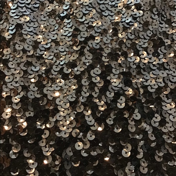 Black Sequence Tank Top - Picture 3 of 4